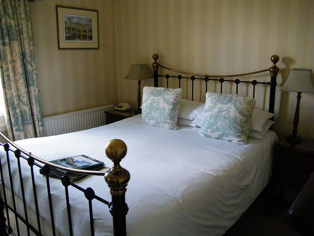 Oldfields House Bed & Breakfast Бат Екстериор снимка