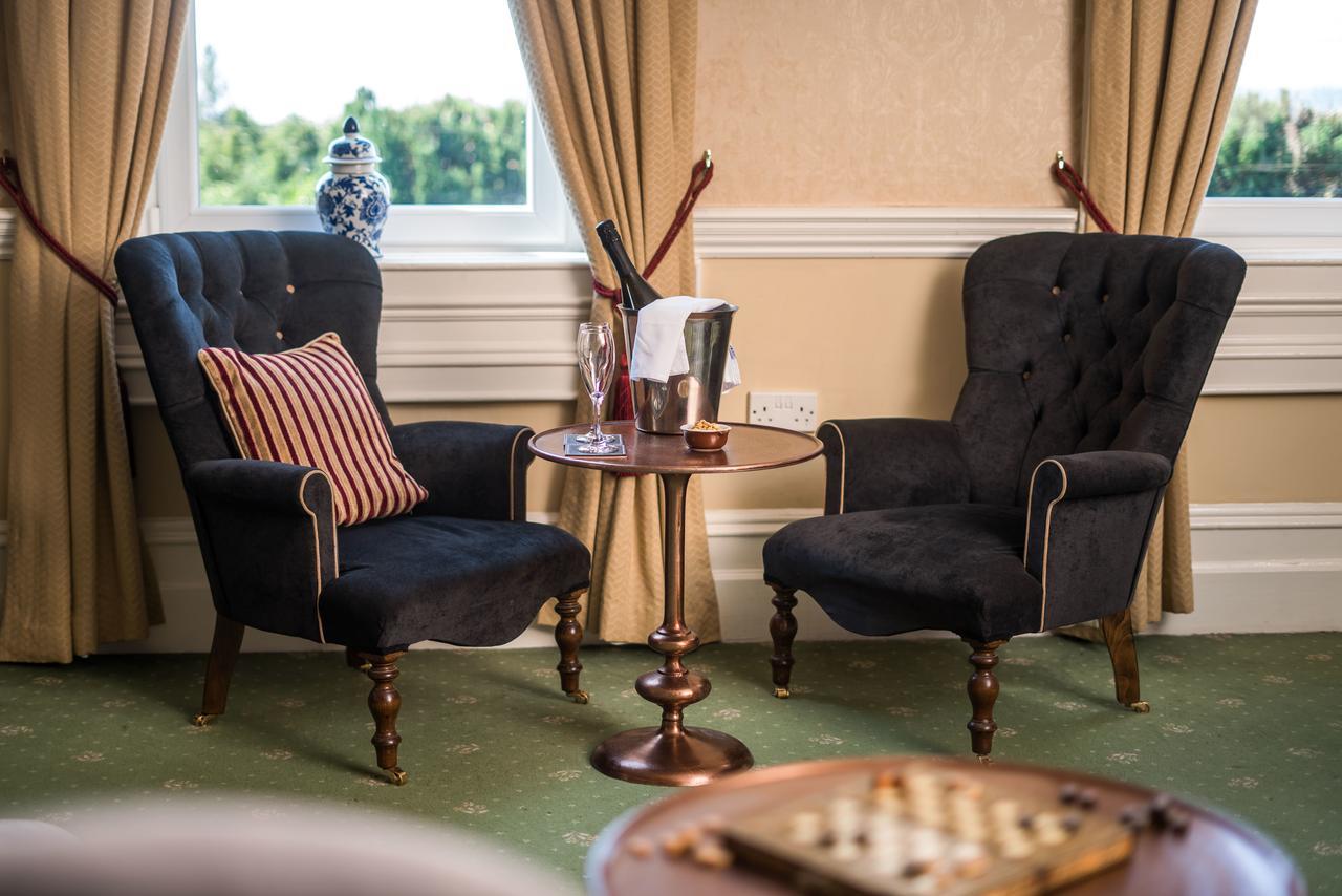 Oldfields House Bed & Breakfast Бат Екстериор снимка